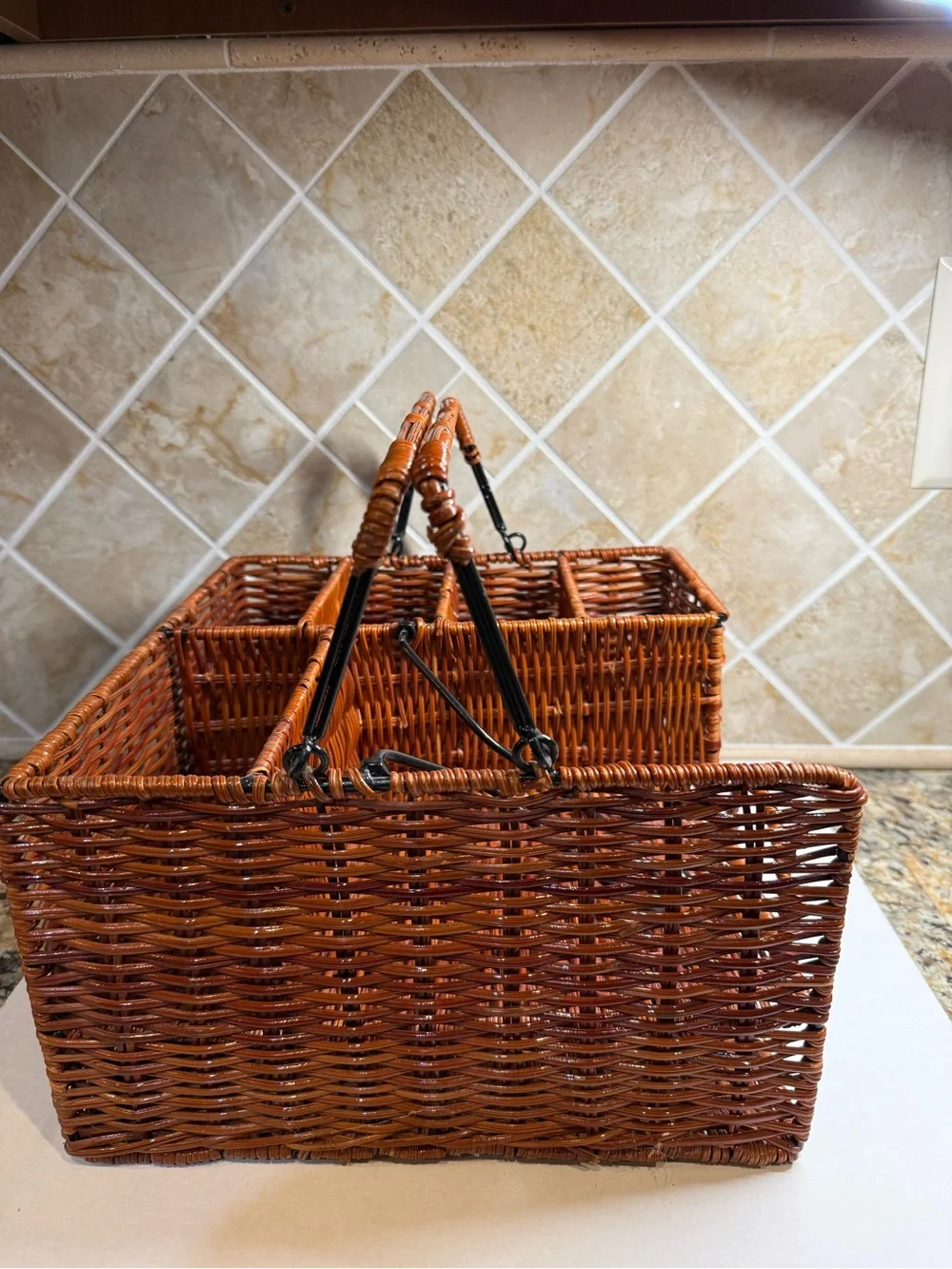 Wicker Basket Caddy / Organizer for Picnic or Tabletop with 7 Compartments